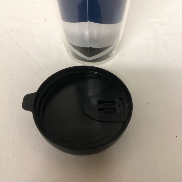 Notre Dame Fighting Irish 16 oz Thermal Tumbler With Lid Made by Howw. - Picture 5 of 5